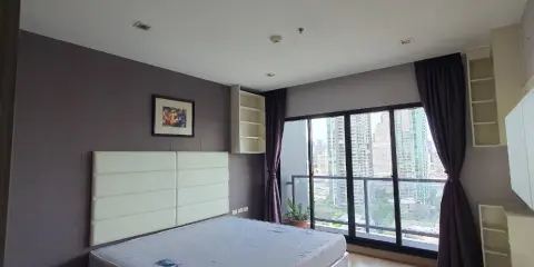 ขาย Urbano Absolute Sathon-Taksin 2 ห้องนอน มาพร้อมการตกแต่งที่ครบครัน จองเลย ห้ามพลาด