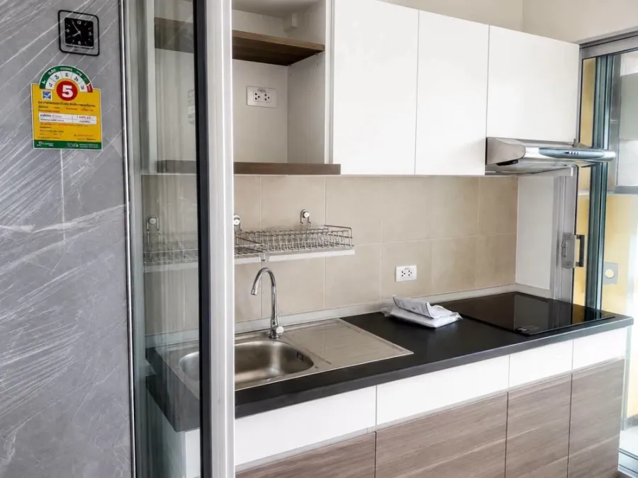 Selling Supalai Veranda Ratchavipha-Prachachuen, 17th floor. Spacious and comfortable unit, fully furnished.