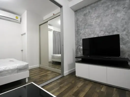 Urgent for rent !! Condo a space me bangna, good location near Mega Bangna department store The furniture is full, so make a reservation !!