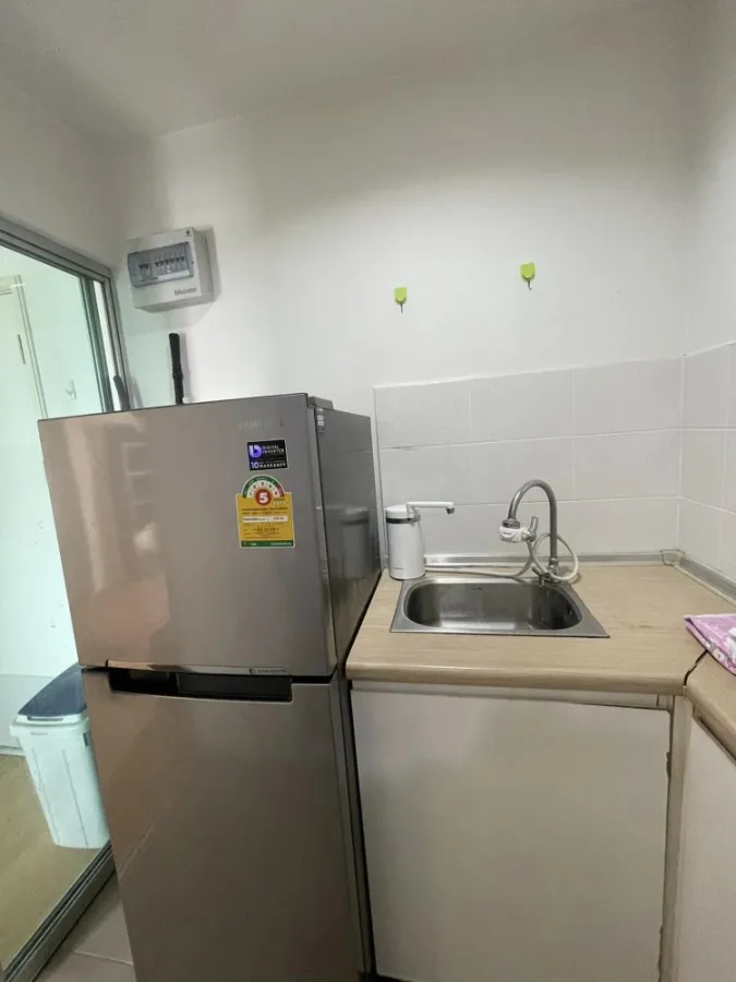For sale: Lumpini Place Srinakarin-Hua Mak Station, Max Value view, complete with furniture and electrical appliances. Reserve now.