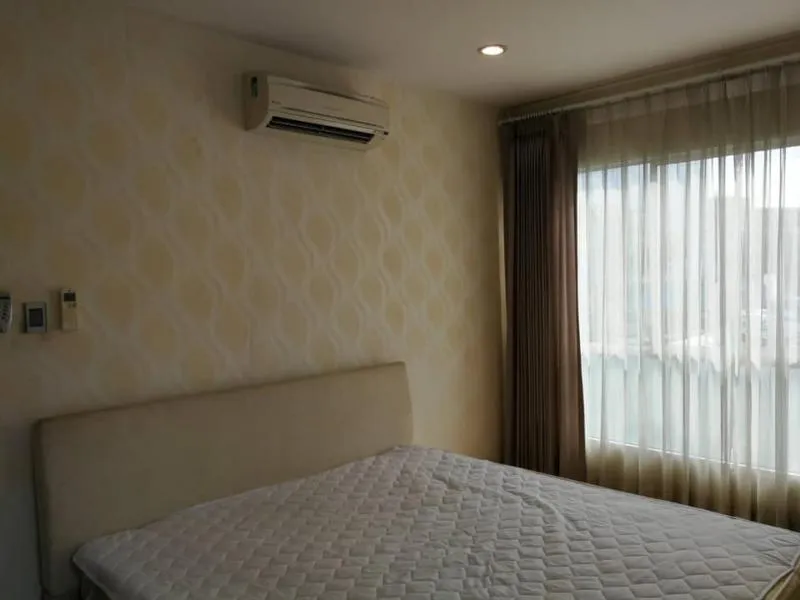 ให้เช่า คอนโดบริดจ์ พหลโยธิน37 ห้องสวยผนังเริศ คูลคูลแบบนี้หายากมากเลย สนใจจองเลยด่วนๆ