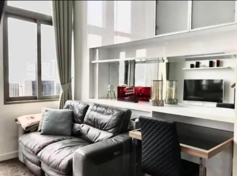 ให้เช่า!! คอนโด แอชตัน มอร์ฟ 38 ชั้น10 ห้องสวย ตกแต่งเฟอร์นิเจอร์จัดเต็ม ทำเลดีเดินทางสะดวก จองเลย!!
