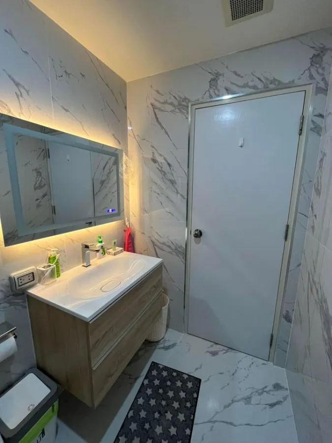 Sell, rent, Metro Sky Ratchada, corner room, nice wallpaper Complete electrical appliances Hurry up to reserve before it's gone.