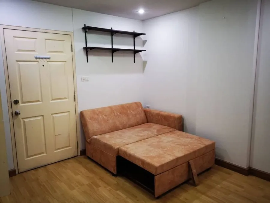 Lumpini Condotown Bodindecha-Ramkhamhaeng Room for rent, size 28 sq.m., spacious room, decorated and ready to move in.