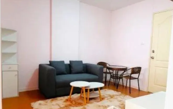 For rent, Lumpini Condo Town Rattanathibet, room ready to move in. Facilities with good prices. Don't miss it.