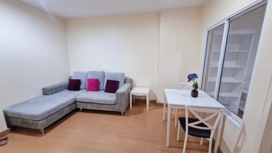 For rent Life at Tha Phra, very beautiful room, very pleasant, 7th floor, high, good condition, fully furnished If interested, hurry to reserve.