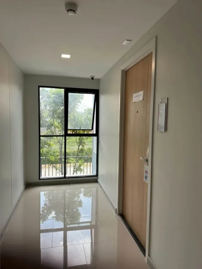 For Rent: Atmoz Kanaal Rangsit, corner unit with exterior view, quiet and private. Convenient and complete amenities all in one place. Book now!