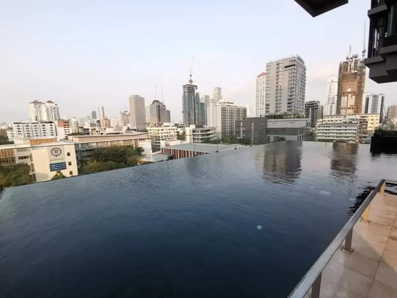Urgent sale, Keane by Sansiri condo, high floor, beautiful decoration, fully furnished, separate bedroom, can't miss.