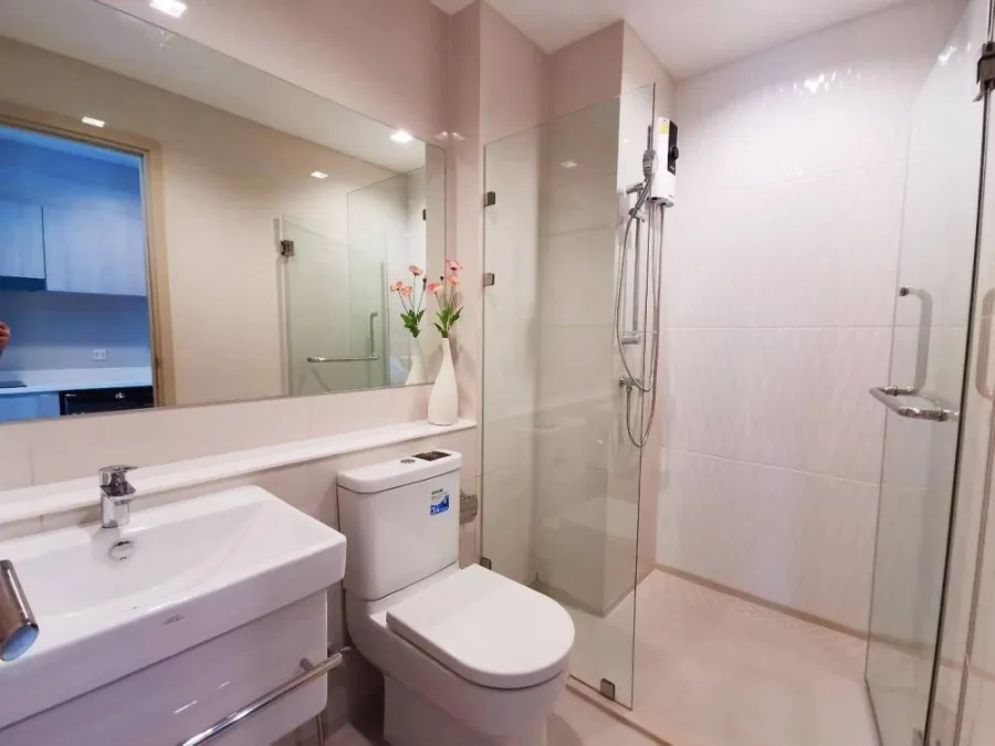Condo for rent, Life One Wireless, beautiful view, new room, fully furnished, complete electrical appliances, hurry up, don't wait