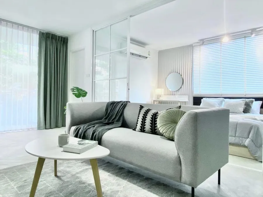 Ratchada City 18 for sale, corner room, wide balcony, decorated in tone-controlled colors, very livable, plus a good price. If you don't reserve, you'