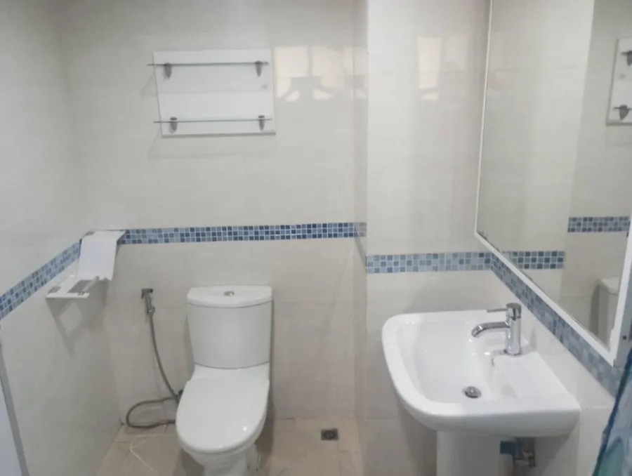 For sale for rent Life @ Ratchada-Huai Khwang, 8th floor, spacious room, fully furnished. Just come and move in.