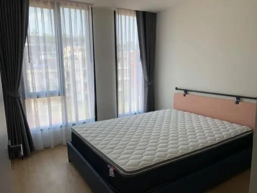 Don't miss the free gift, beautiful view, not blocking the view. The first building is on the main road. Sell Attitude Bu Condo.