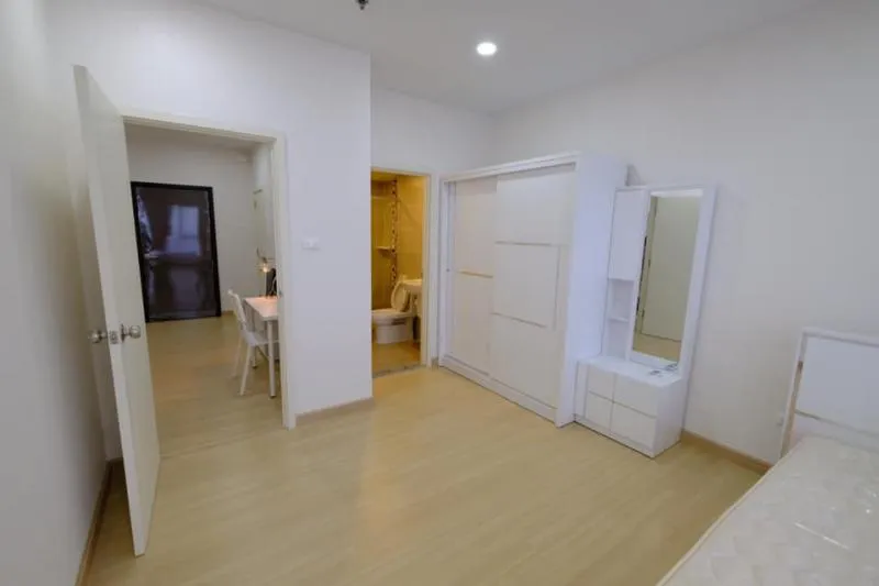 For rent Supalai Loft Intersection Fai Chai, room on the 23rd floor is the top floor. Magnificent view, fully furnished, don't let it slip away.