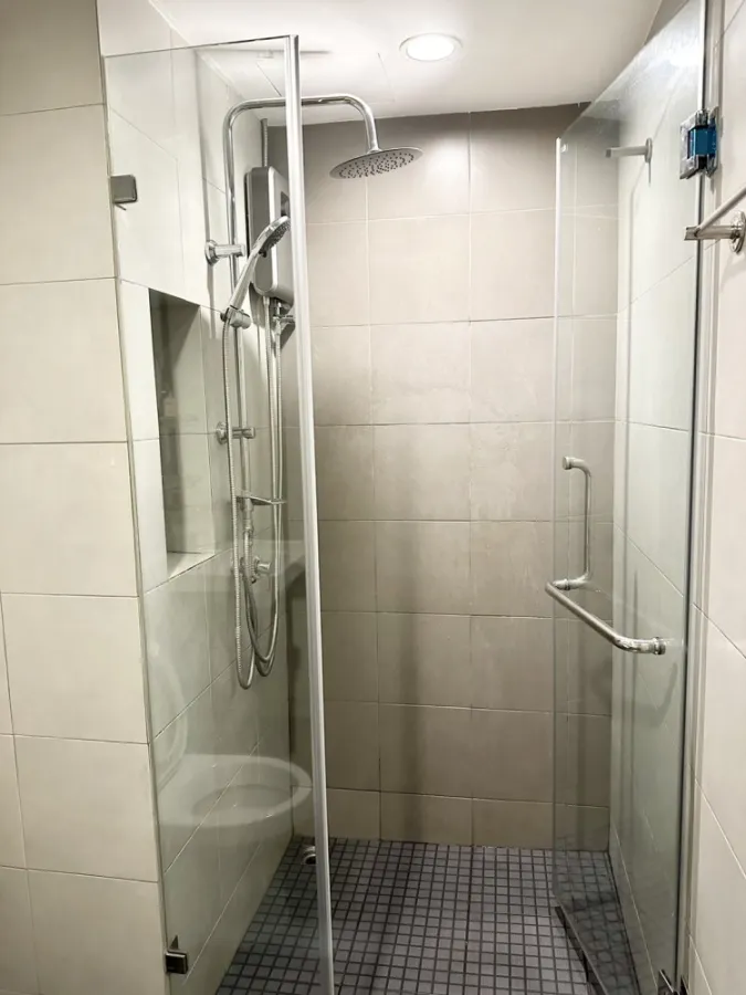 For rent urgently!! Condo Elio Sukhumvit 64, complete facilities. Ready to move in. Don't miss it!!