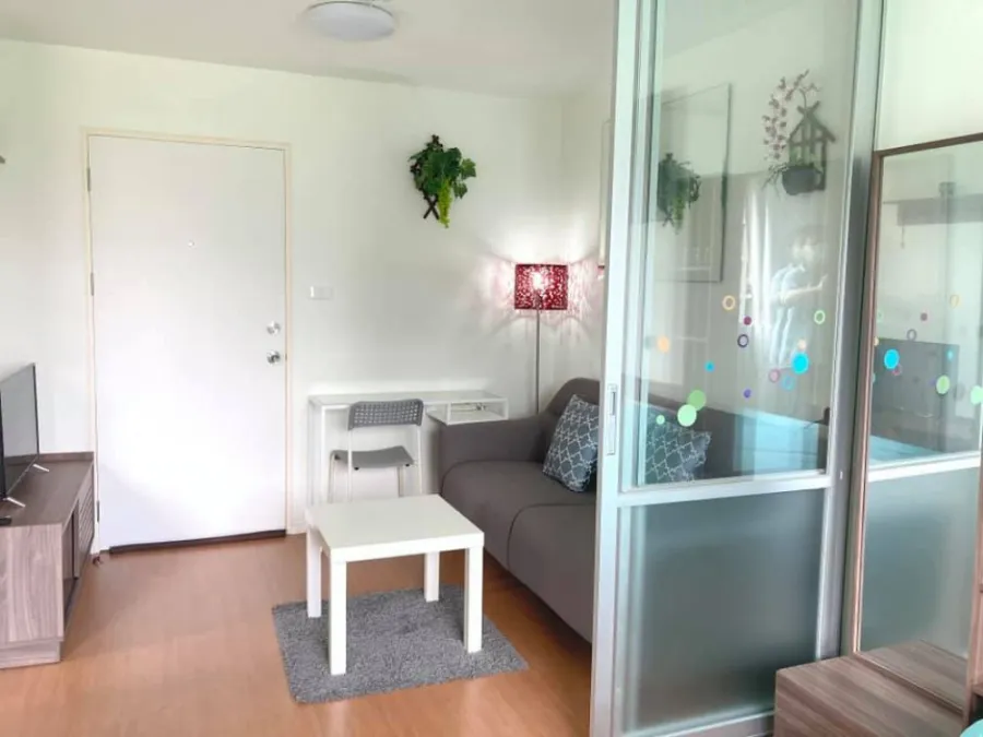 Don't miss this room for rent, Lumpini Township, Rangsit Khlong 1, decorated room to meet the tenant's problem. Book it and you won't regret it.