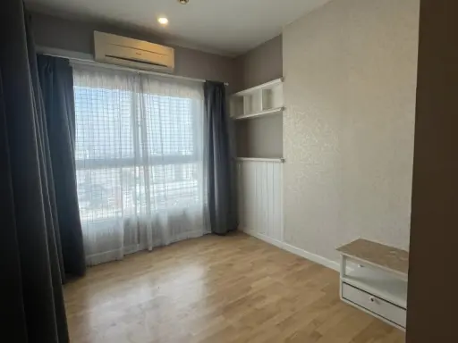 For sale: The Parkland Ngamwongwan, Krarai, high floor, bright and comfortable room, high view, interested, hurry and book now.