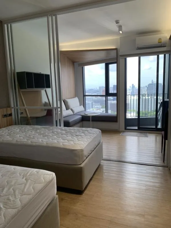 ให้เช่าด่วน triple y residence เตียงคู่ห้องใหม่ดูดีสวยงามมากชั้นสูงด้วยฟินๆๆ