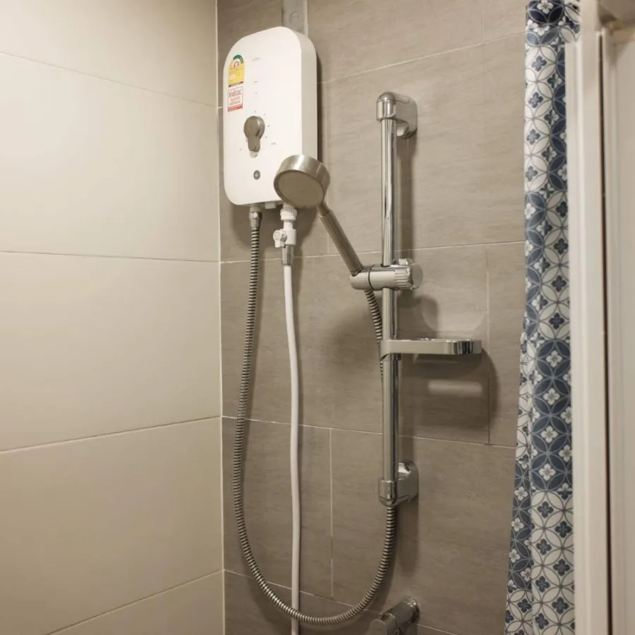 For rent, Atmoz Ladprao 15, nice room, warm color, 4th floor, good wind All appliances, book now
