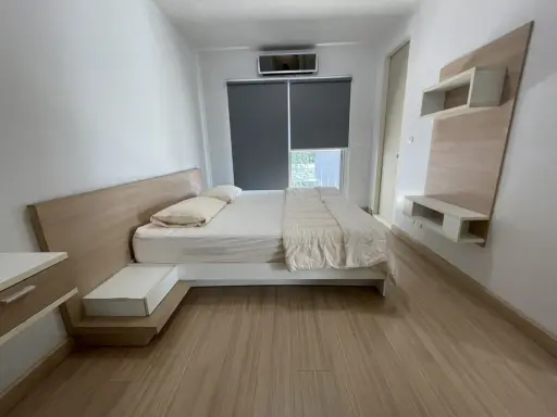 For rent The Parkland Srinakarin, spacious room, comfortable, clean, nice to live in, comes with a walk-in closet, reserve now.