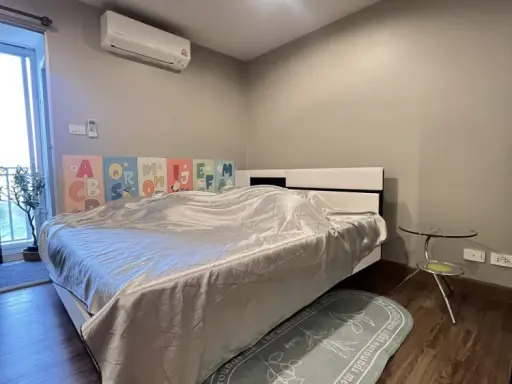 For sale: Regent Home 6 Prachachuen, a lovely room, fully furnished, comes with a large red sofa, comfortable to sit on, open view, reserve now. images