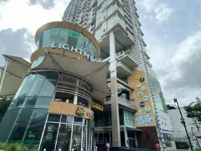 The LightHouse Sathorn-Chareonnakorn