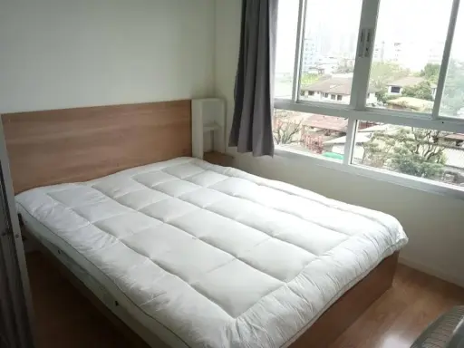 For rent: Lumpini Ville Sukhumvit 77/2, open view, no tall buildings blocking the view. The room has complete electrical appliances, ready to move in.