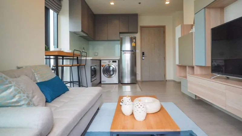ขาย ให้เช่า คอนโด ริทึ่ม สุขุมวิท 36-38 ชั้นสูง วิวสวย ตกแต่งเฟอร์นิเจอร์แบบครบครัน และจัดเต็ม
