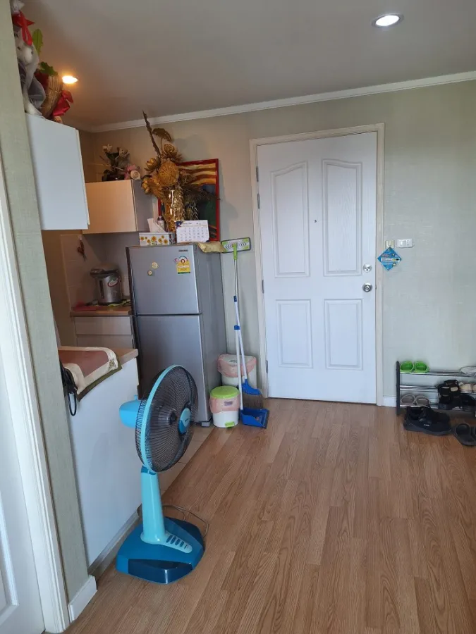 For sale Lumpini Ville Chaengwattana-Pak Kret, open view, comfortable to the eyes, ready to install wallpaper throughout the room. Don't miss it, hurr