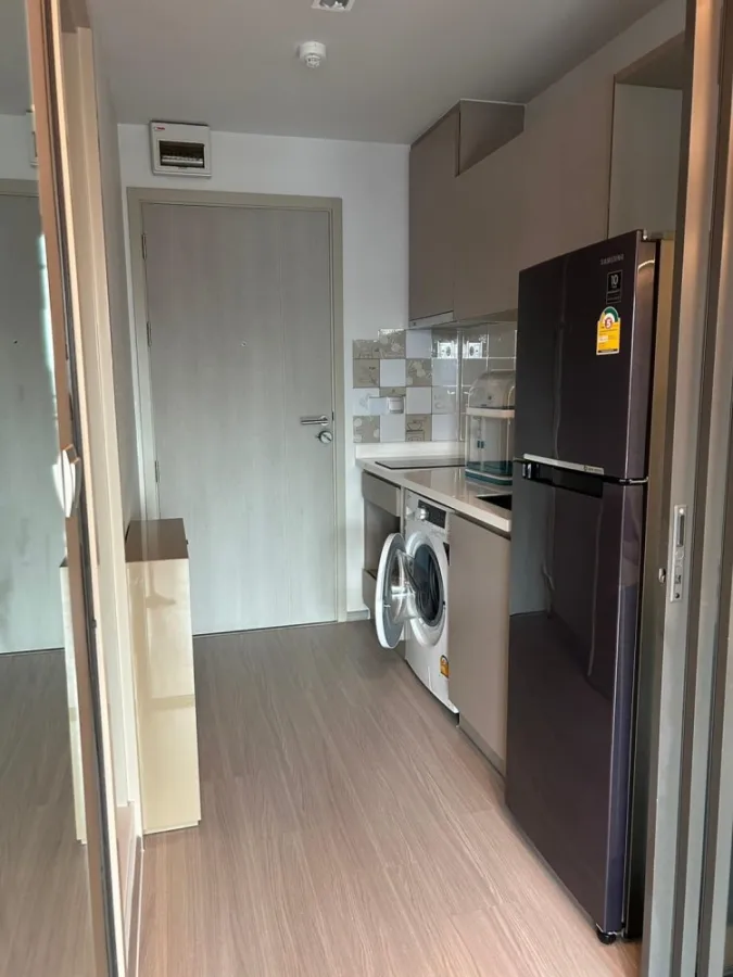 For sale, Life Ladprao, north, 12th floor, room decorated in LUXURY Buit-In style, super popular, can't miss it, book now.