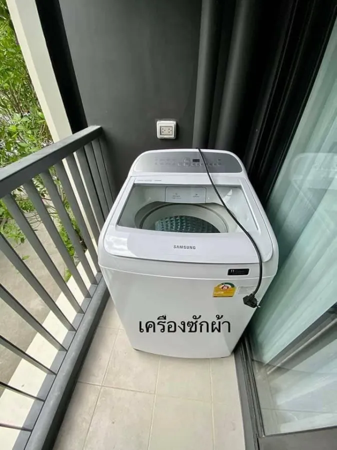 Selling Aspire Sukhumvit-On Nut, pool view, complete electrical appliances The price is tangible, you can carry your bag and move in.