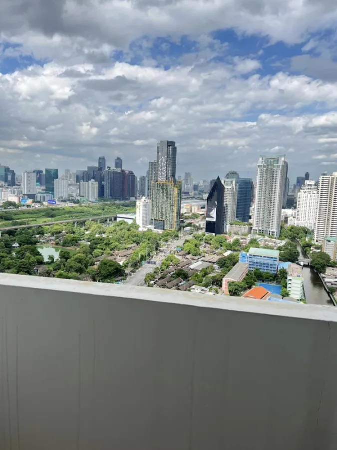 ให้เช่า วิทยุ คอมเพล็กซ์ 3 ห้องนอน โทนสว่างสบายตาน่าอยู่ เลี้ยงสัตว์ได้ คนรักสัตว์ห้ามพลาดเด็ดขาด