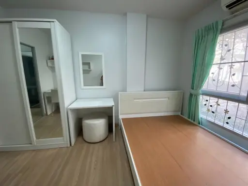 For sale: The Kith Chaengwattana, 1 bedroom, 1 bathroom, livable, fully furnished, hurry to reserve and own it now. images