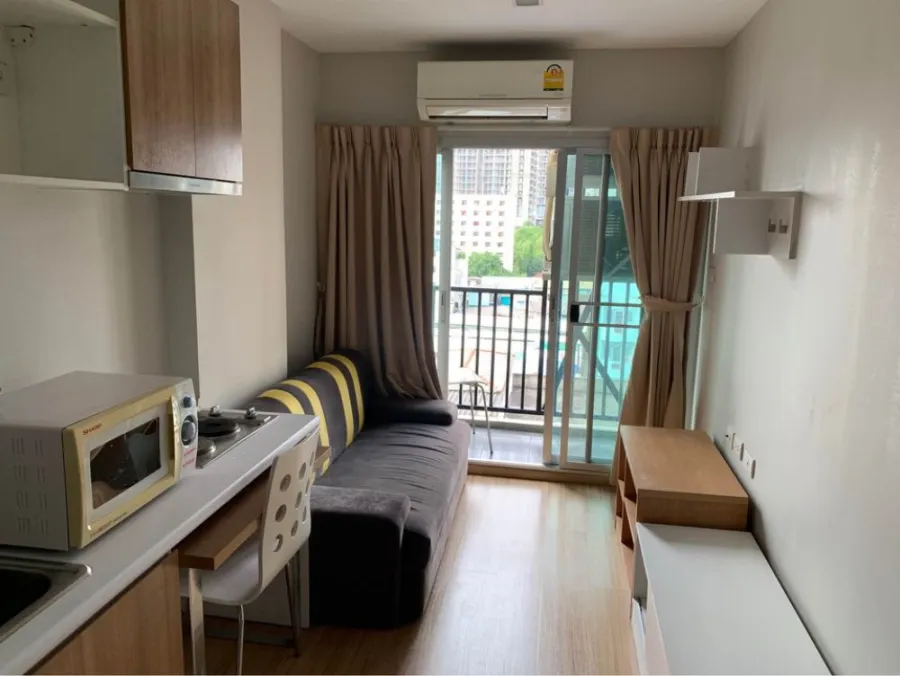 Let's come. Condo. Cheap price. The best mattress fully furnished Ready to move in at Lutino Condo Tiwanon for sale.