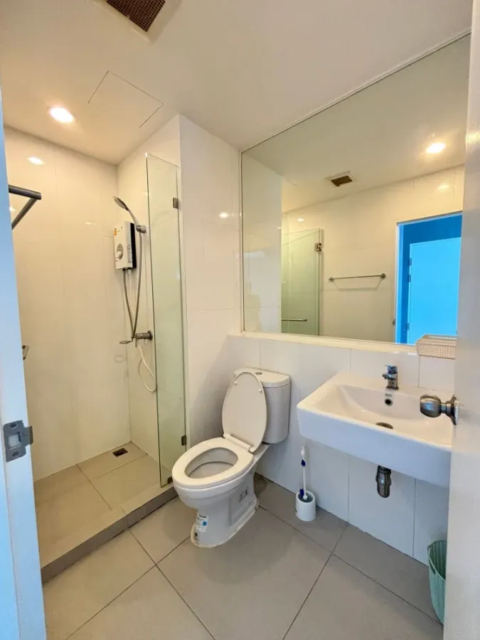 Condo for rent at The Prodigy Phetkasem 62. Spacious rooms with ample living space. Book now, don't miss out!
