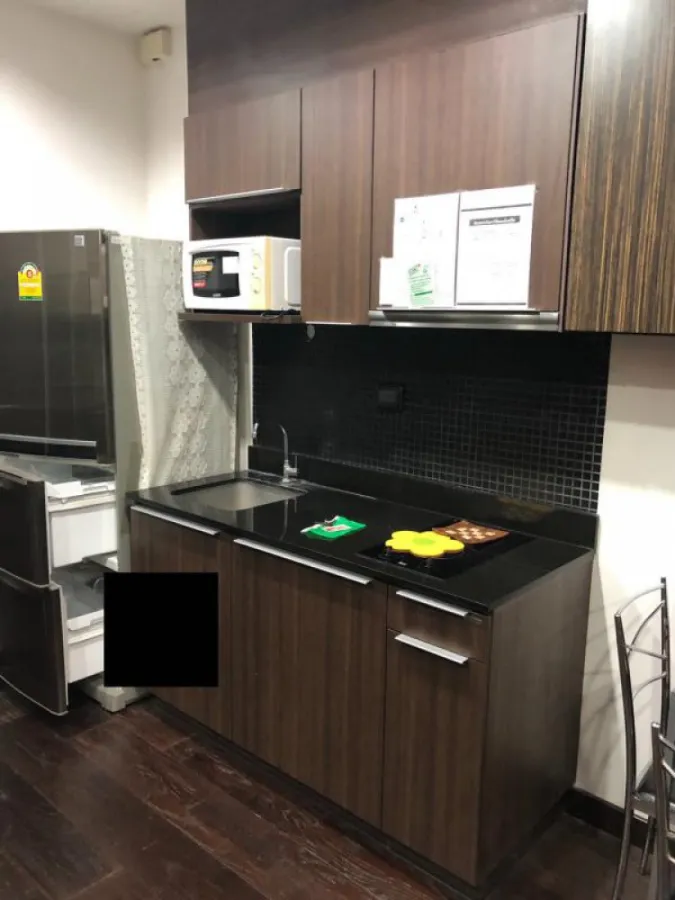For rent Ideo Q Phayathai, very big room, fully furnished, high floor, super premium view You need this room, don't miss it.