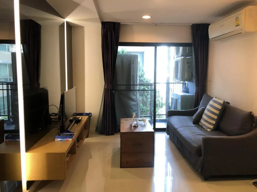 ขายให้เช่า ซีนิธ เพลส สุขุมวิท 42 ห้องมุม ตกแต่งบิวท์อินพร้อมเฟอร์นิเจอร์ครบชุด เข้ามาจองก่อนได้ก่อน