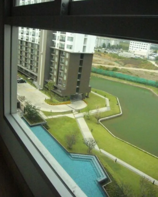 ด่วน!! ให้เช่า The Parkland Srinakarin Lakeside ชั้น 10 วิวสระว่ายน้ำ เฟอร์ครบ พร้อมอยู่ ห้ามพลาด!!