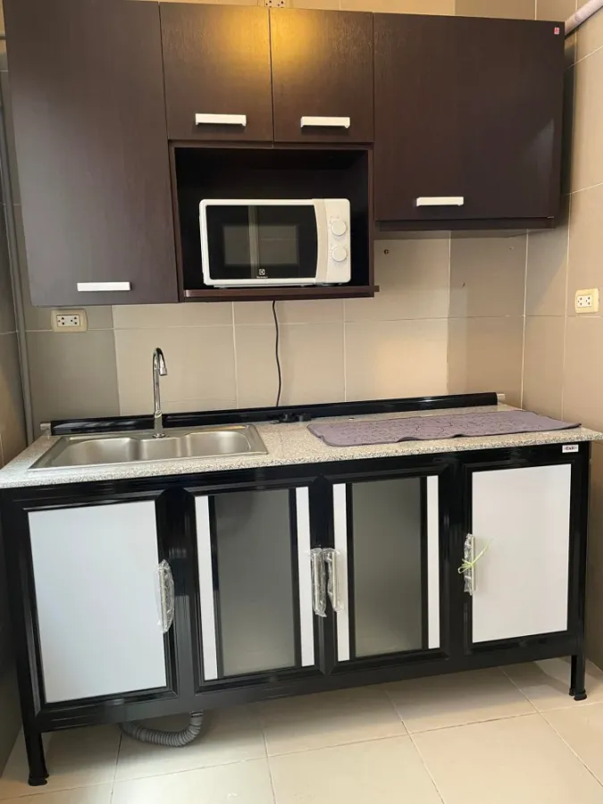 ให้เช่า happy home condo รัชดา 18 ห้อง renovate ใหม่ ห้องกว้าง เฟอร์นิเจอร์ครบ พลาดไม่ได้นะ จองเลย