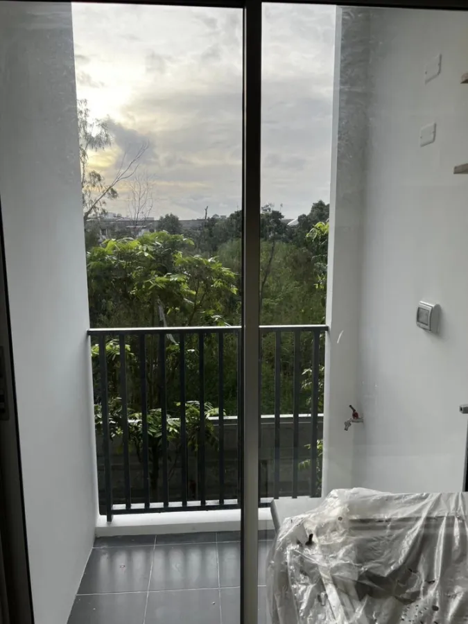 Down payment for sale, Senakit BTS Saphan Mai, Building B, 2nd floor, size 22 sq m, tree view, west, private, buy now.