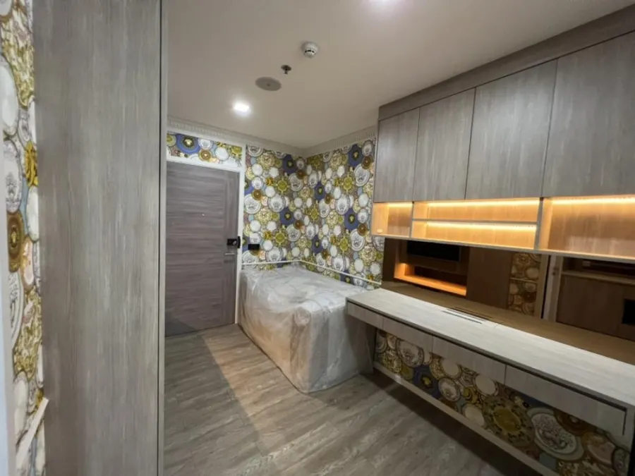 For sale: Modiz Sukhumvit 50, 12th floor, spacious room, comfortable to live in, fully furnished, hurry to reserve and own it. Urgent.