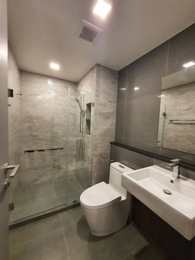 Come on, empty room, One Bed Plus, very wide, don't miss the decoration line, book now at Quintara Phume Sukhumvit 39 for sale.