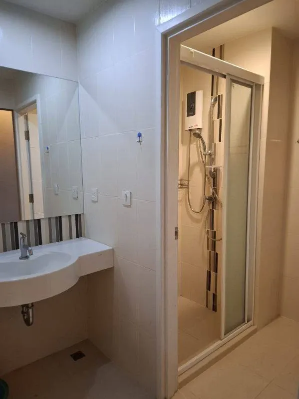 For sale, for rent!! Condo Centric Tiwanon Station, 29th floor, Building A, beautiful room, fully furnished, ready to move in, don't miss it!!
