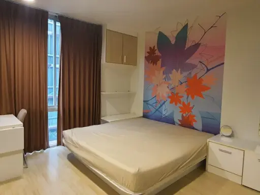 Condo for rent, The IRIS Rama 9-Srinakarin Pool view room, near Airport link, easy to travel, don't wait!!