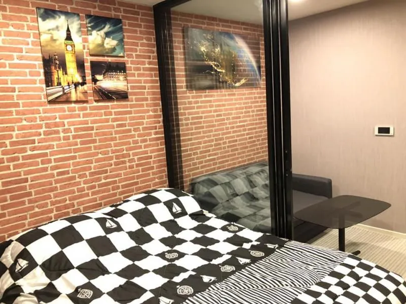 Loft Style ..โดดเด่นกว่าใคร ห้อง 1 Bed ใครชอบห้องสไตล์นี้รีบเลย สวยมากน่าอยู่ เฟอร์+ไฟฟ้าทุกอย่างใหม