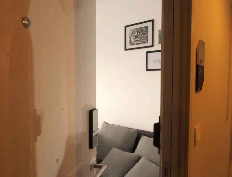 Ideo Q Chula–Samyan for rent, studio room, 14th floor, has a very beautiful city view. Furnished with luggage dragging in.