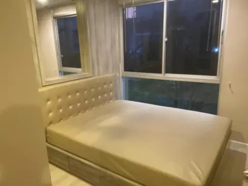 ให้เช่า คอนโด Metro luxe พระราม 4 โซฟา built-in อย่างดี ห้องตกแต่งน่าอยู่ ราคานี้รีบจองเลยจร้า