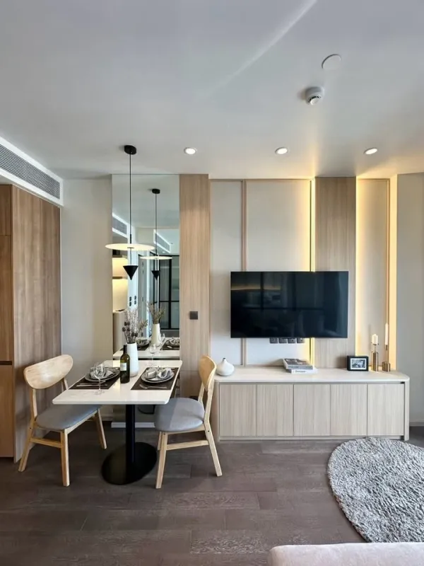 ให้เช่า MUNIQ Sukhumvit 23 Pet friendly วิวไม่บล๊อค เฟอร์นิเจอร์บิวท์อิน เครื่องใช้ไฟฟ้าครบพร้อมเข้าอยู่