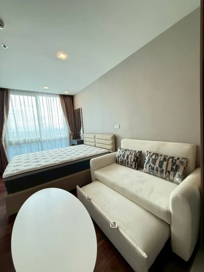 For rent: The Metropolis, 25th floor, fully furnished room, move in ready, reserve now, hurry!