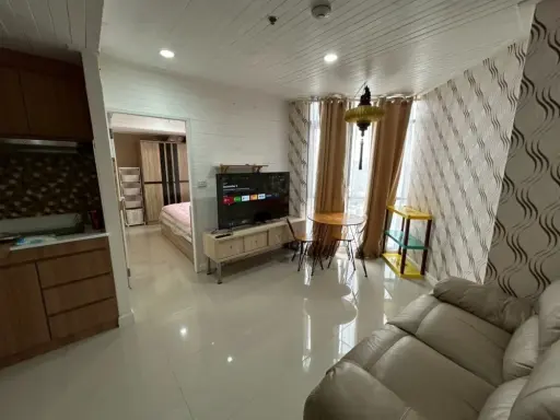 ให้เช่า Lumpini Place Water cliff ห้องมุมผนังไม่ติดใครสองด้าน ทั้งชั้นคนอยู่น้อยมาก เงียบ เป็นส่วนตัวสุดๆ