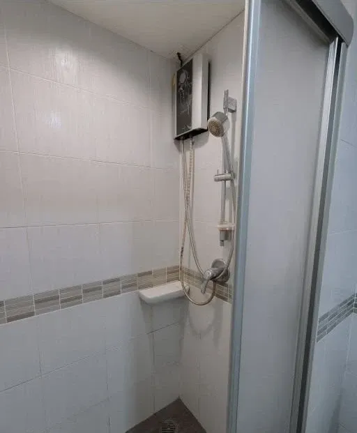 For rent: Lumpini Park Rama 9-Ratchada, 27 sq.m. room with city view towards RCA, loft style built-in furniture. Book now before it's too late!